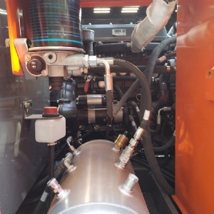 75型轮式抓木机